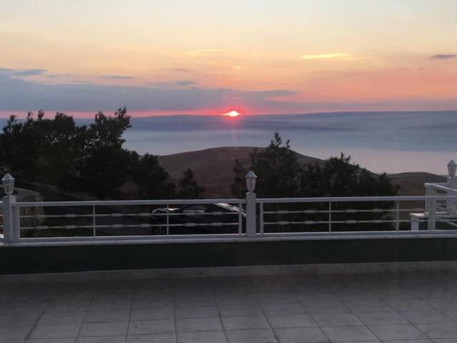 Golden Rays Chalet Madaba Exterior foto