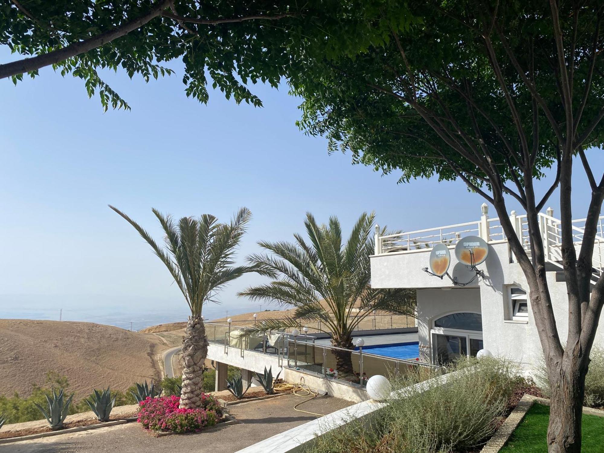 Golden Rays Chalet Madaba Exterior foto